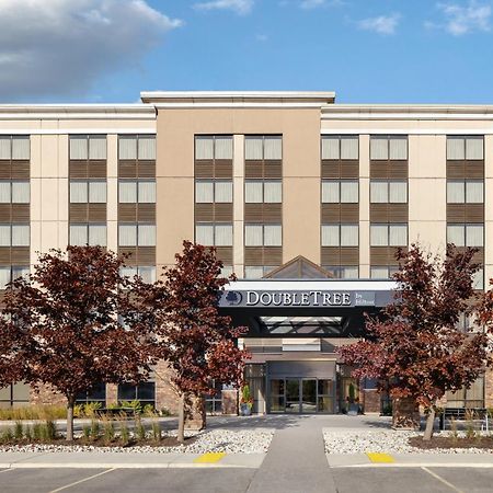 Doubletree By Hilton Kitchener Hotell Exteriör bild