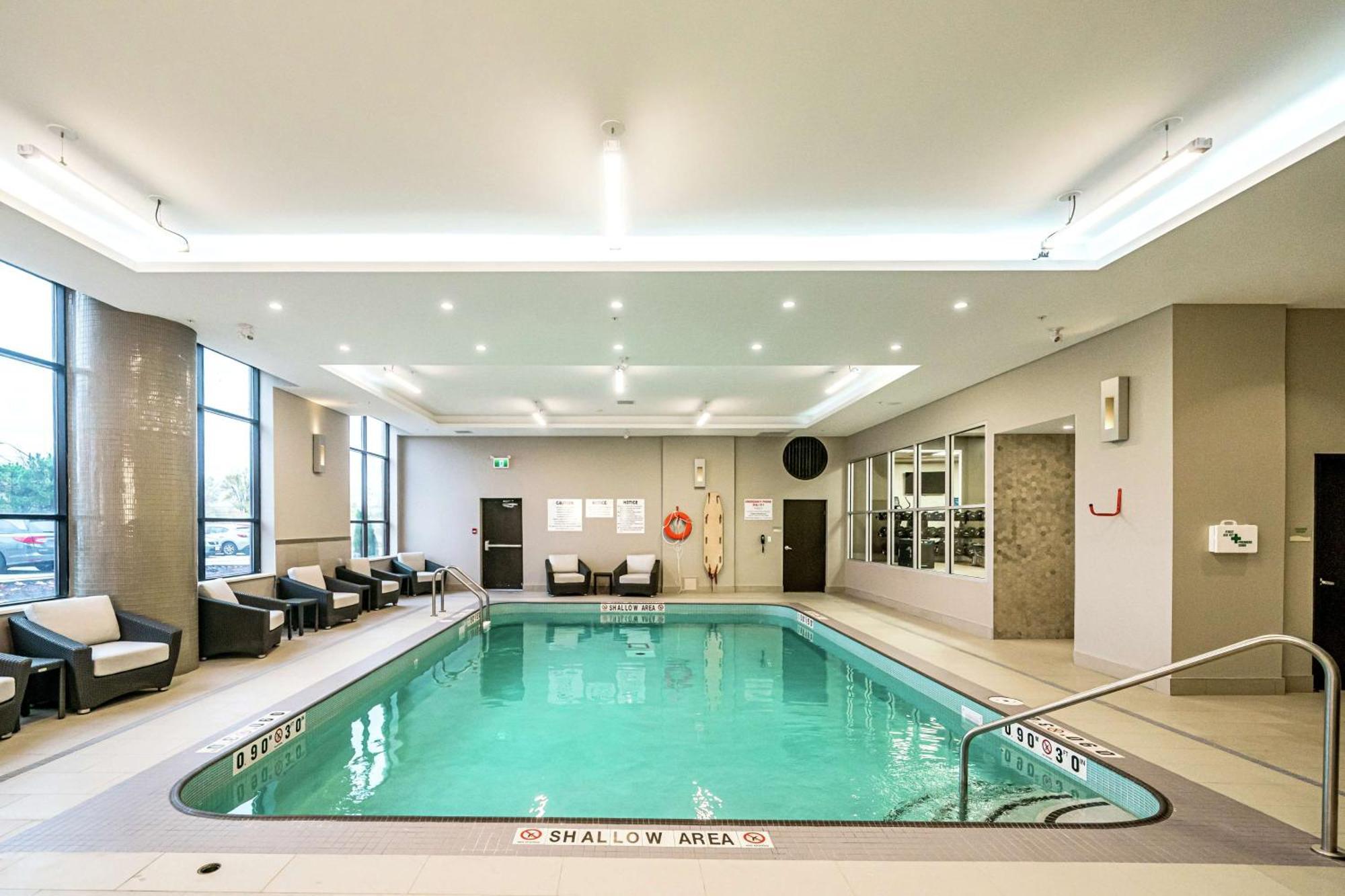 Doubletree By Hilton Kitchener Hotell Exteriör bild