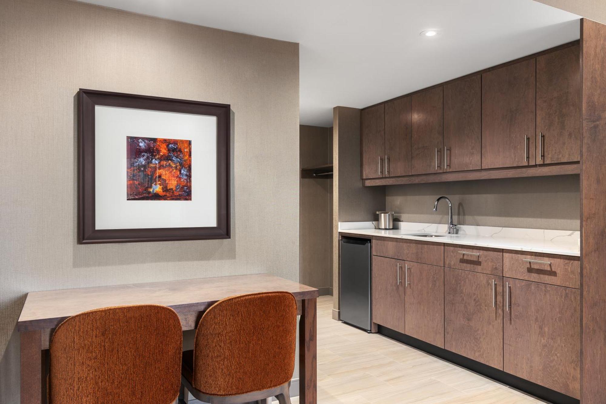 Doubletree By Hilton Kitchener Hotell Exteriör bild