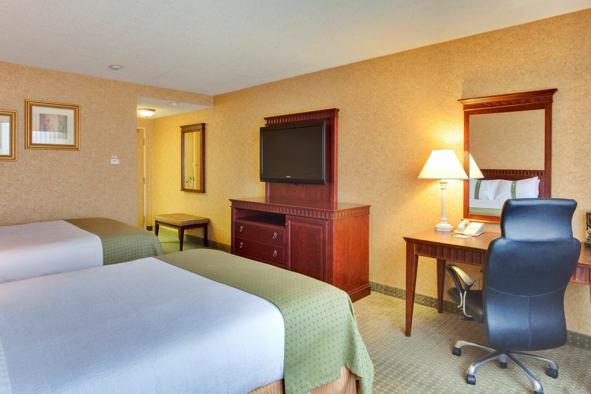 Doubletree By Hilton Kitchener Hotell Exteriör bild