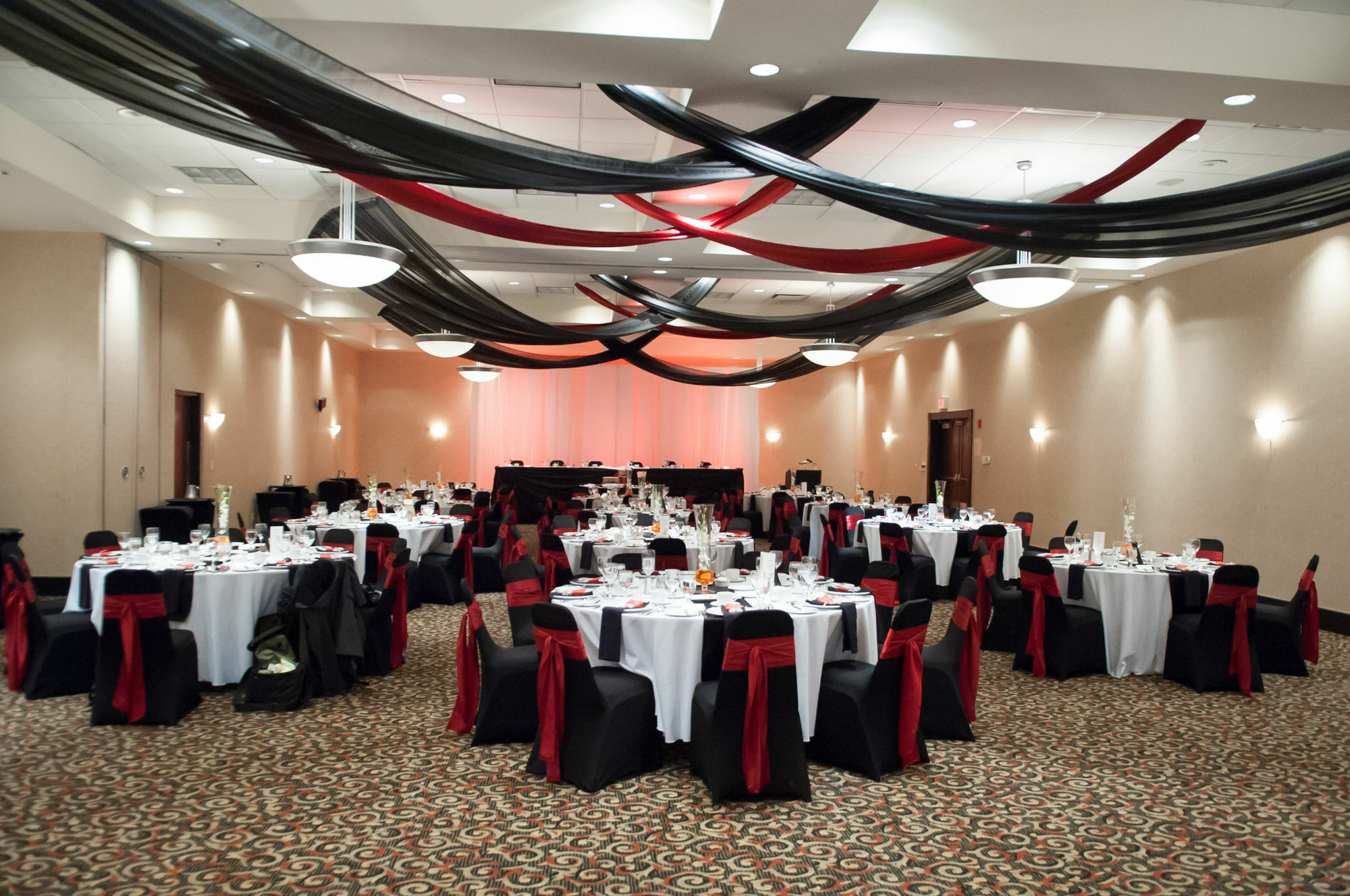Doubletree By Hilton Kitchener Hotell Exteriör bild